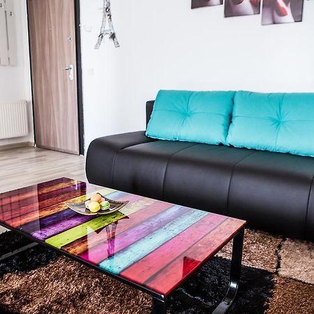 Oasis By The Sea - Summerland Apartment Mamaia Dış mekan fotoğraf