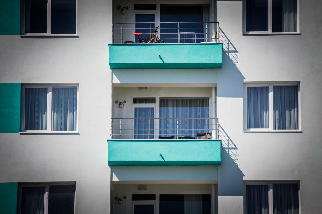 Oasis By The Sea - Summerland Apartment Mamaia Dış mekan fotoğraf