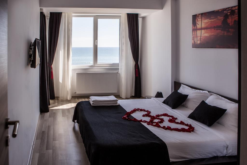 Oasis By The Sea - Summerland Apartment Mamaia Dış mekan fotoğraf